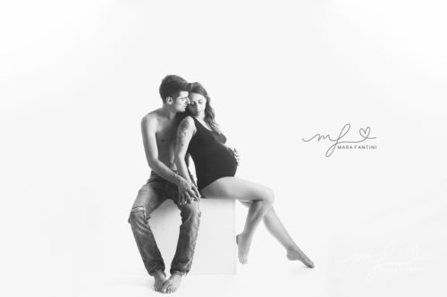 Servizio fotografico gravidanza Roma studio — fotografa maternità Mara Fantini