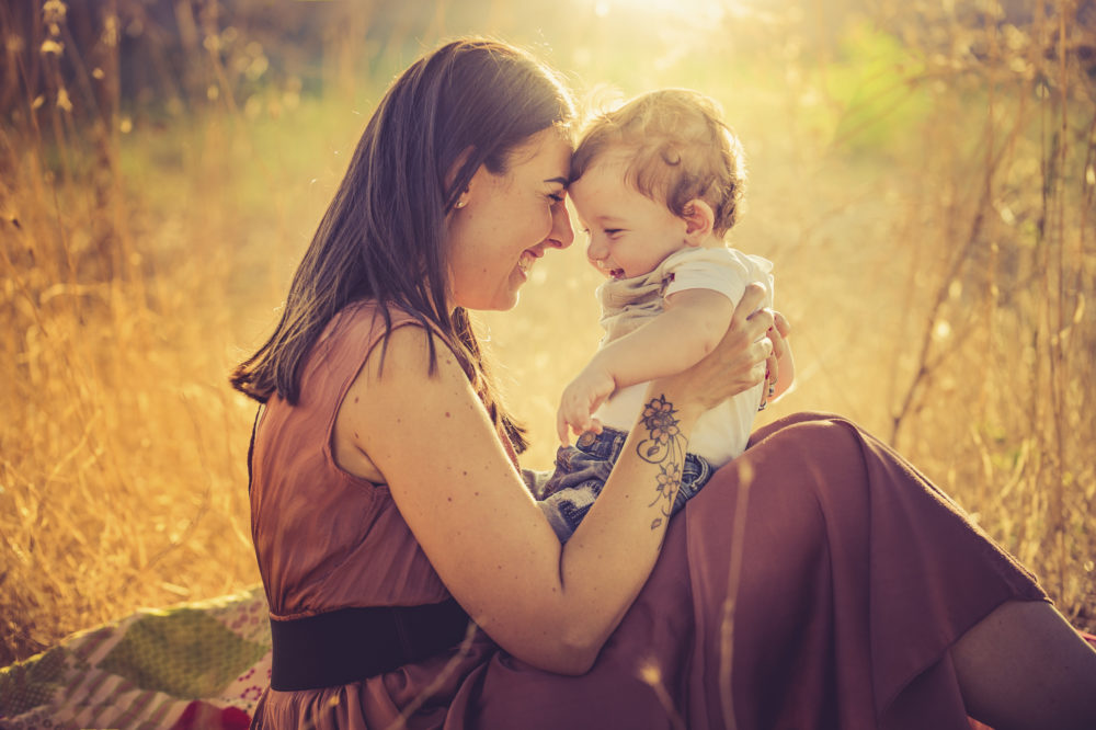 Mara Fantini fotografa Roma — famiglia in parco, fotografia naturale e spontanea