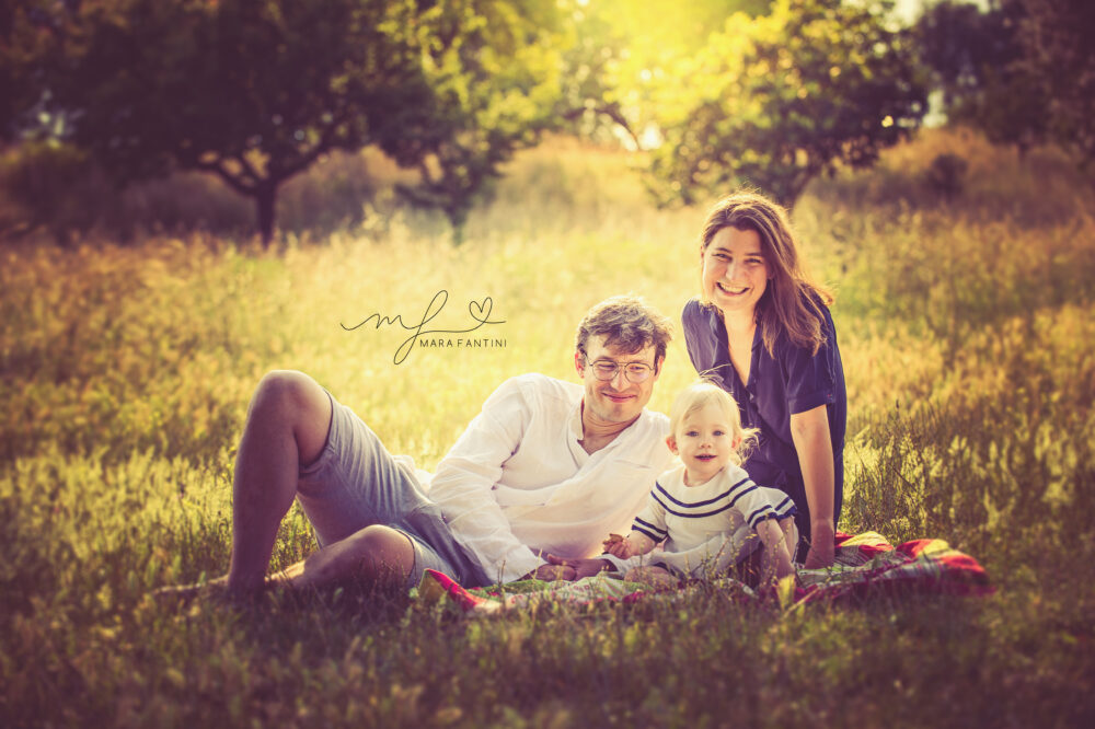 Mara Fantini fotografa Roma — famiglia in parco, fotografia naturale e spontanea