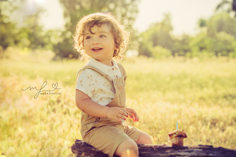 Foto famiglia outdoor Roma — luce naturale, stile reportage autentico