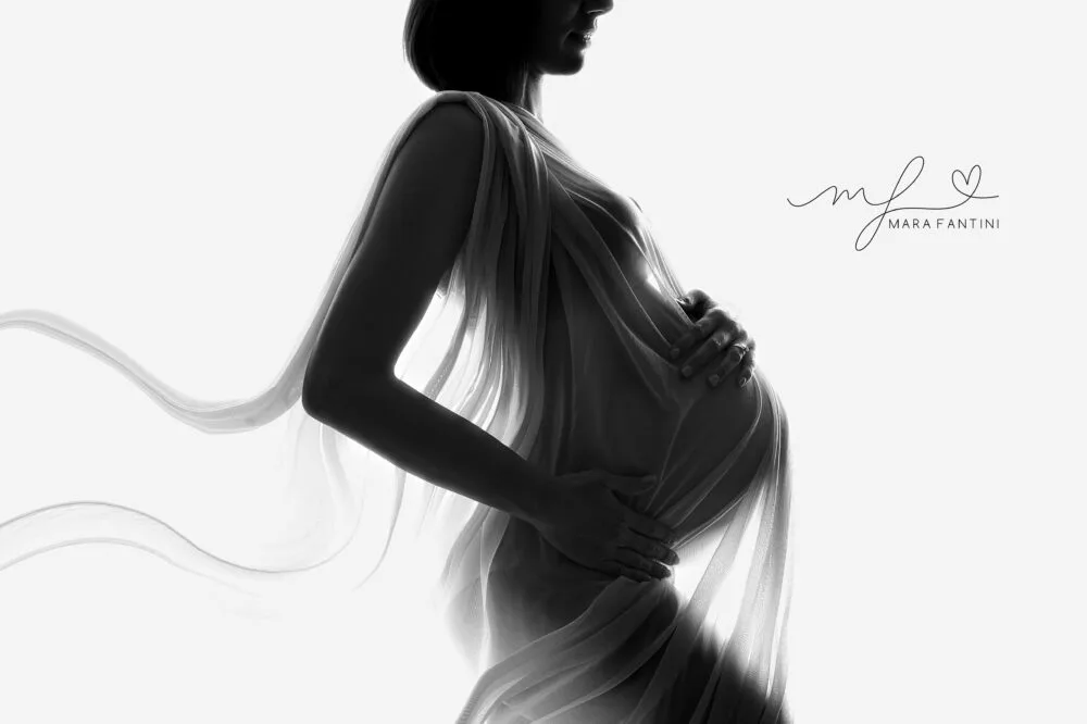 Fotografa gravidanza Roma in studio – Mara Fantini