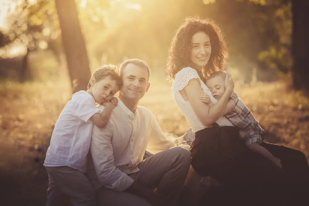 Famiglia al parco Roma al tramonto – Mara Fantini Servizio fotografico famiglia al parco Roma – Mara Fantini